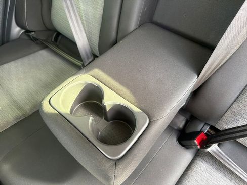 Used 2023 Nissan Rogue SV image 24