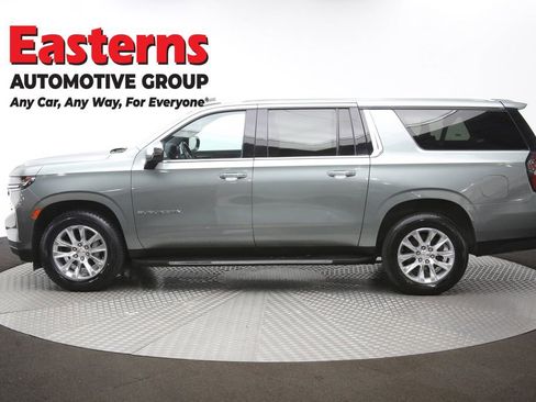 Used 2023 Chevrolet Suburban Premier image 65