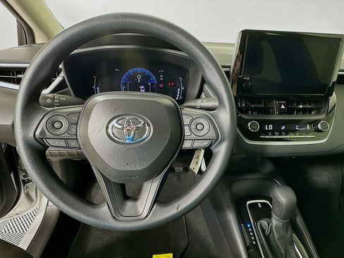 Used 2026 Toyota Corolla LE FWD image 11