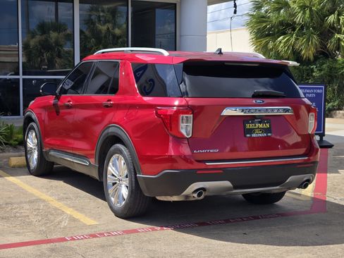 Used 2021 Ford Explorer Limited w/ Equipment Group 301A RWD image 3