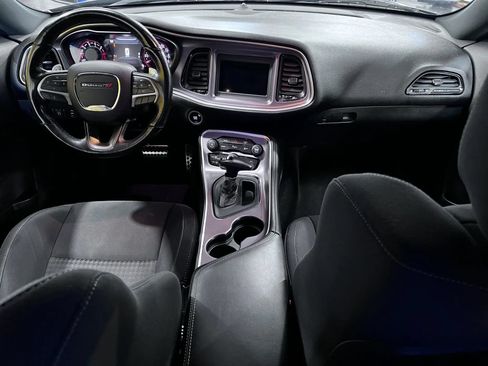Used 2019 Dodge Challenger R/T w/ Driver Convenience Group RWD image 13