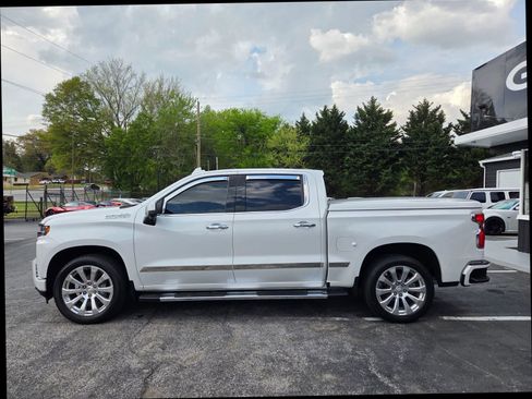 Used 2019 Chevrolet Silverado 1500 High Country AWD/4WD image 7