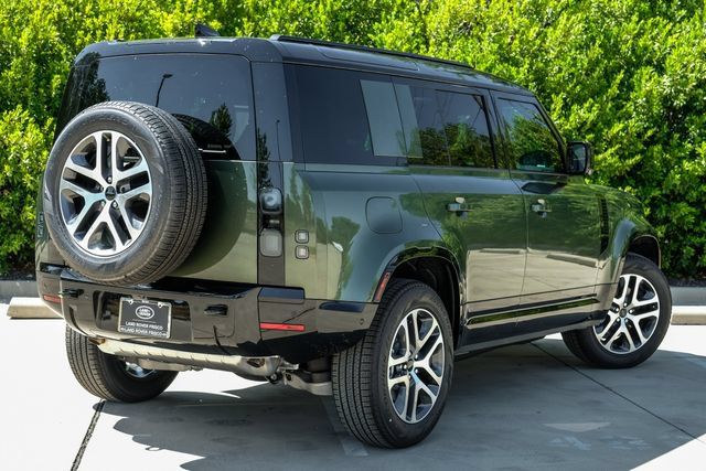 New 2026 Land Rover Defender 110 X-Dynamic SE AWD/4WD image 11