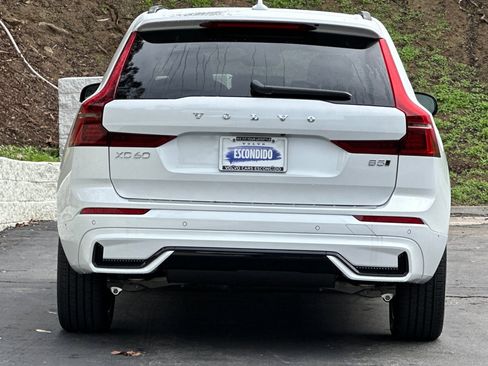 New 2026 Volvo XC60 B5 Plus w/ Climate Package image 6