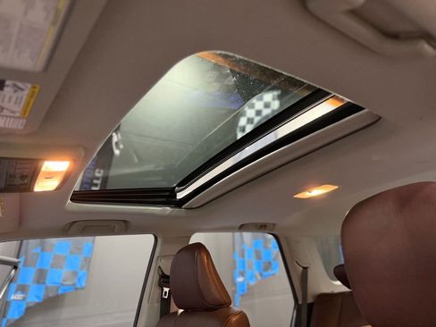 Used 2016 Toyota 4Runner Limited image 17