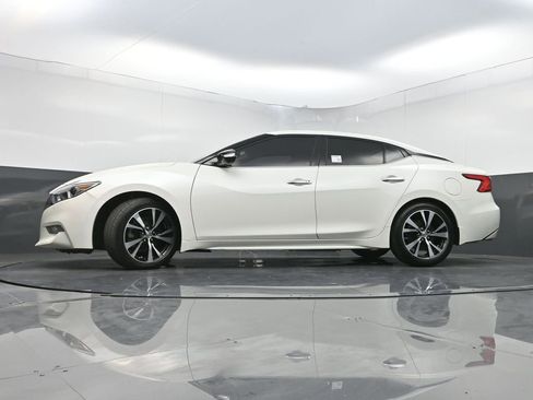Used 2017 Nissan Maxima Platinum FWD image 28
