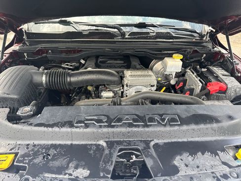 Used 2020 RAM 1500 Laramie AWD/4WD image 6