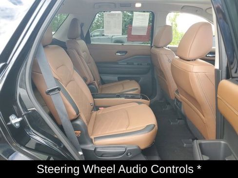 Certified 2023 Nissan Pathfinder Platinum AWD/4WD image 15