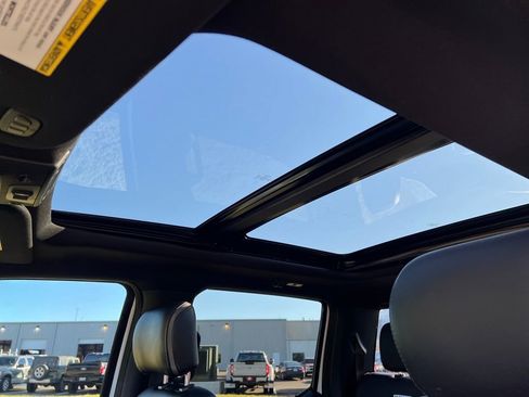 Used 2020 Ford F250 Platinum w/ FX4 Off-Road Package image 26