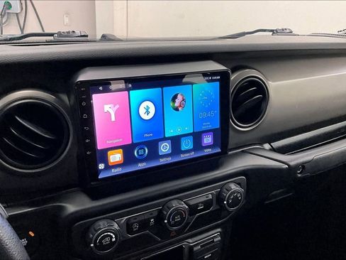 Used 2020 Jeep Gladiator Sport w/ Trailer Tow Package image 20