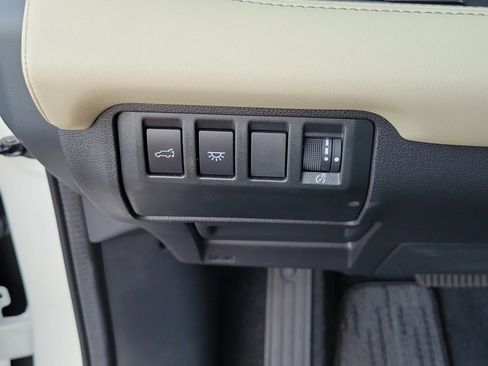Used 2026 Subaru Ascent Limited AWD/4WD image 27