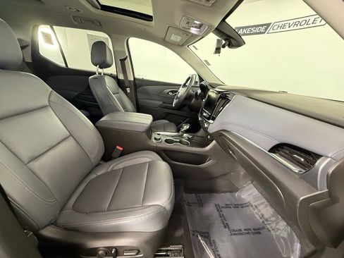 Used 2021 Chevrolet Traverse Premier w/ LPO, Floor Liner Package AWD/4WD image 17