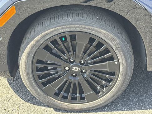 Used 2025 Hyundai Santa Fe Calligraphy image 11