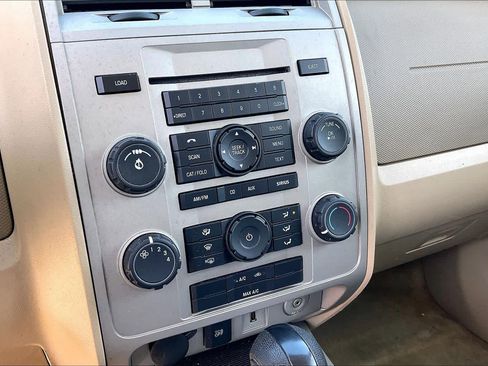 Used 2012 Ford Escape XLT image 30