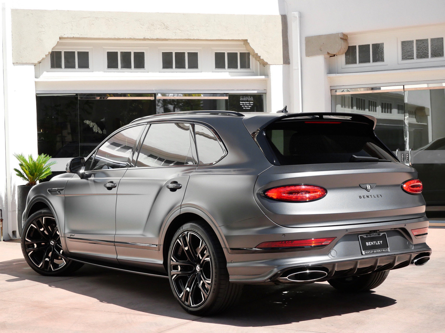 Used 2022 Bentley Bentayga Speed AWD/4WD image 3