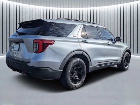 Certified 2022 Ford Explorer Timberline image 3