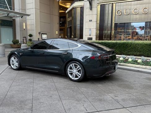 Used 2013 Tesla Model S Performance image 34
