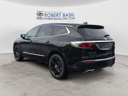 Used 2023 Buick Enclave Essence w/ Experience Buick Package image 3