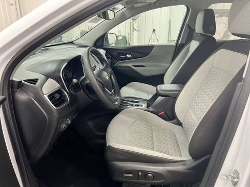 Used 2022 Chevrolet Equinox LT FWD image 19