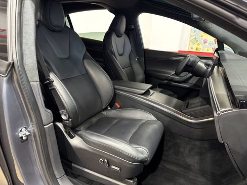 Used 2022 Tesla Model X Plaid AWD/4WD image 14