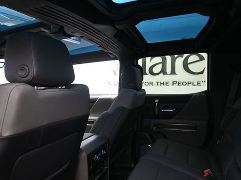 Used 2025 GMC Hummer EV 3X w/ Extreme Off-Road Package AWD/4WD image 24