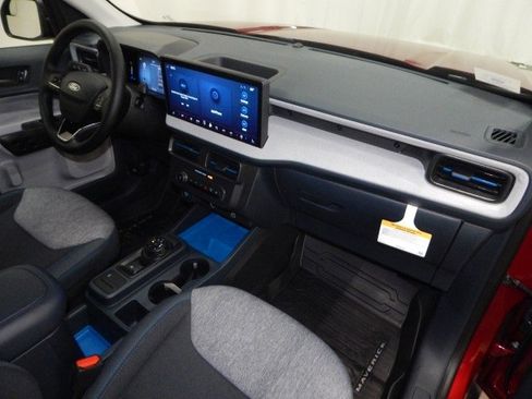 New 2025 Ford Maverick XLT w/ XLT Luxury Package image 19