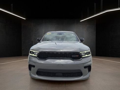 Used 2024 Dodge Durango GT RWD image 2