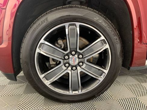 Used 2017 GMC Acadia Denali AWD/4WD image 11