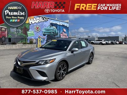 Used 2020 Toyota Camry SE w/ Convenience Package