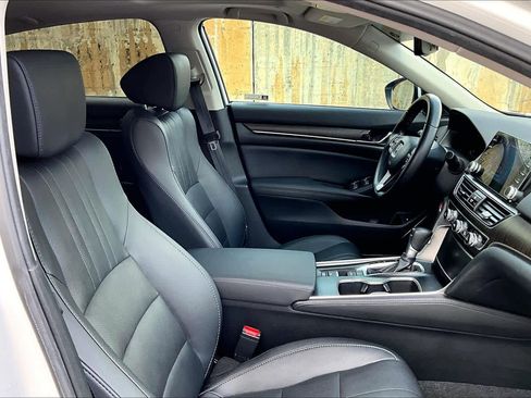 Used 2021 Honda Accord EX-L image 9
