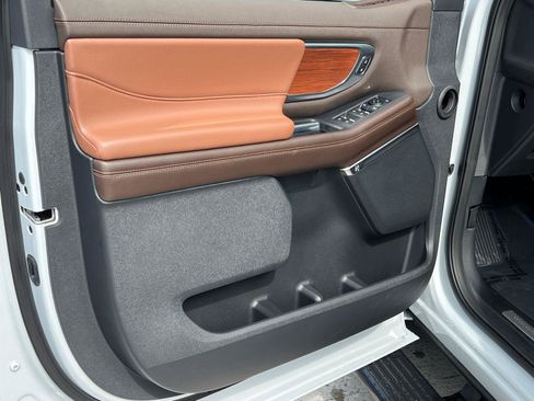 Used 2025 Ford Expedition Max King Ranch AWD/4WD image 10