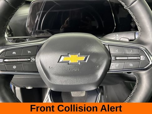 Used 2026 Chevrolet Equinox LT AWD/4WD image 12