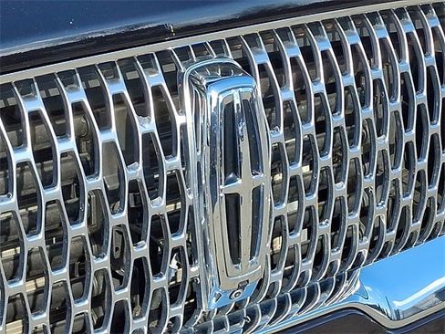 Used 2020 Lincoln Aviator Reserve w/ Equipment Group 201A image 31