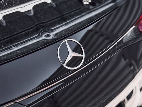 Used 2025 Mercedes-Benz AMG GT 63 image 14