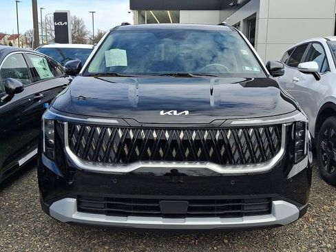 New 2026 Kia Carnival EX FWD image 2