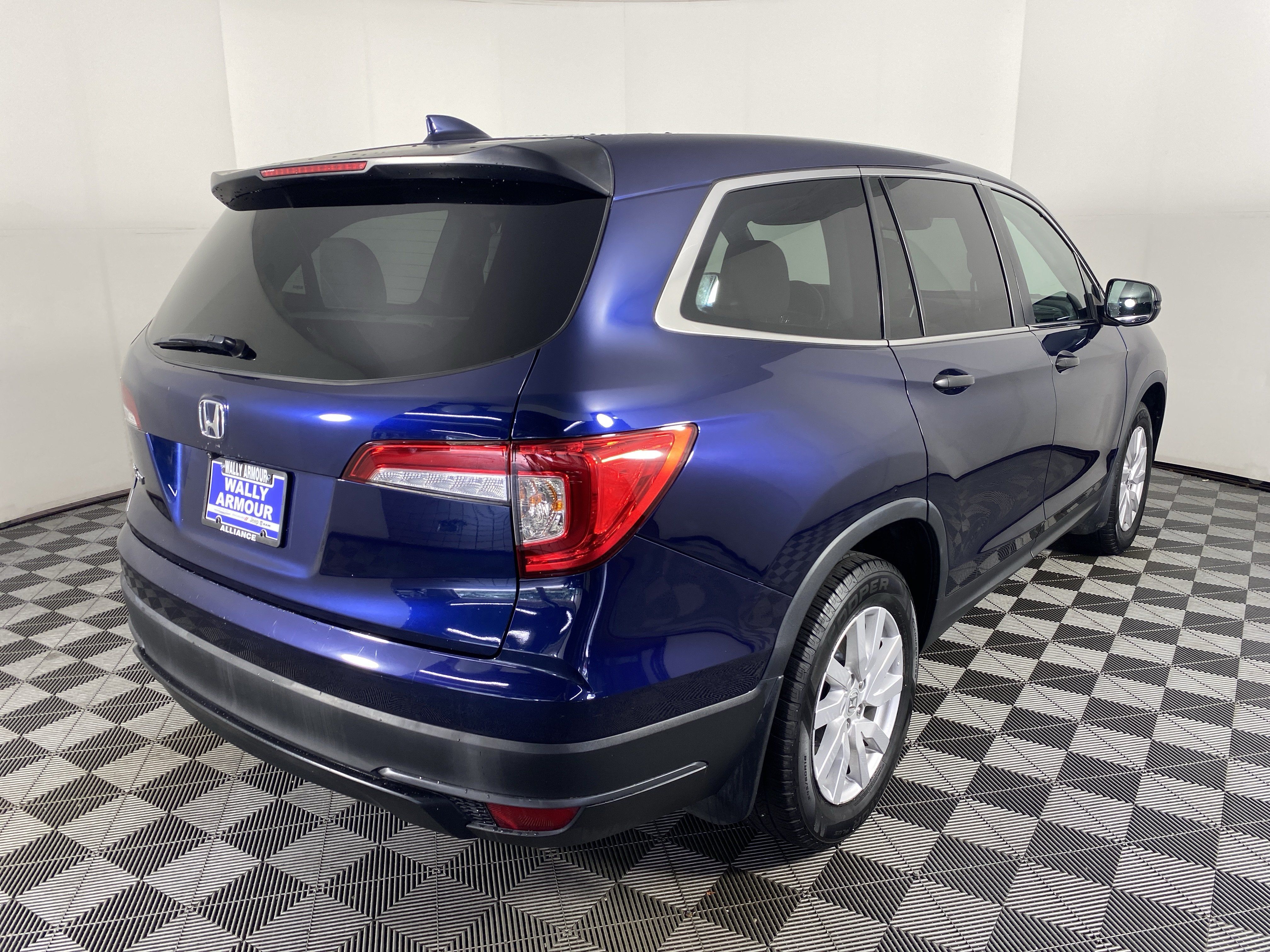 Used 2019 Honda Pilot LX image 5