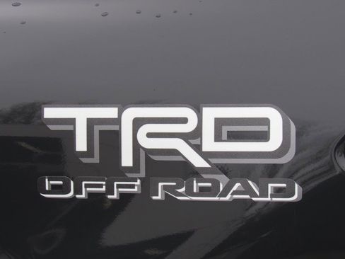 New 2024 Toyota Tacoma TRD Off-Road w/ TRD Off Road Upgrade Package AWD/4WD image 11