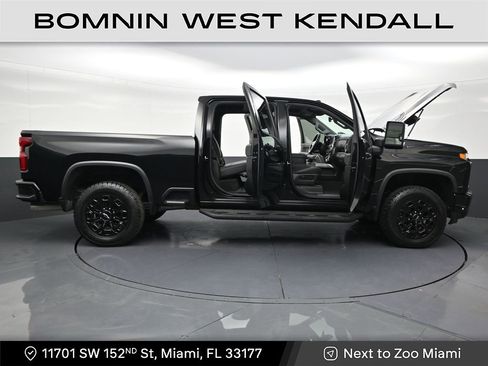 Used 2022 Chevrolet Silverado 2500 LTZ w/ LTZ Plus Package image 29