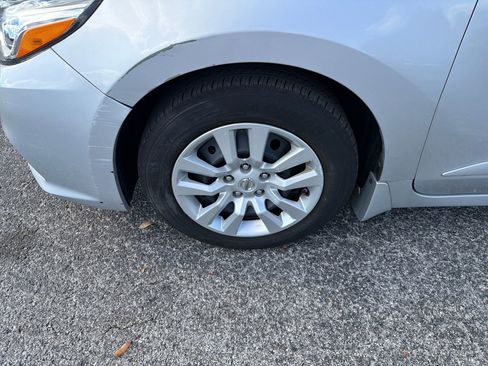 Used 2017 Nissan Altima 2.5 S w/ Power Driver Seat Package image 11