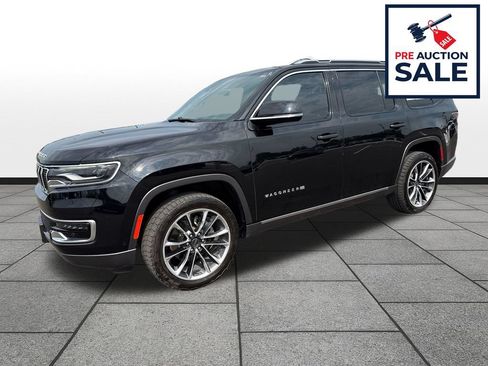 Used 2022 Jeep Wagoneer Series III w/ Premium Group I AWD/4WD image 1