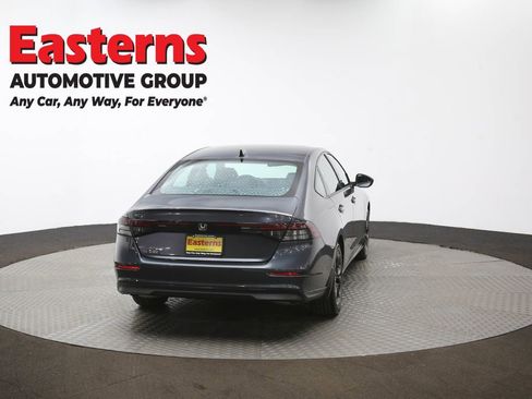 Used 2025 Honda Accord SE image 38