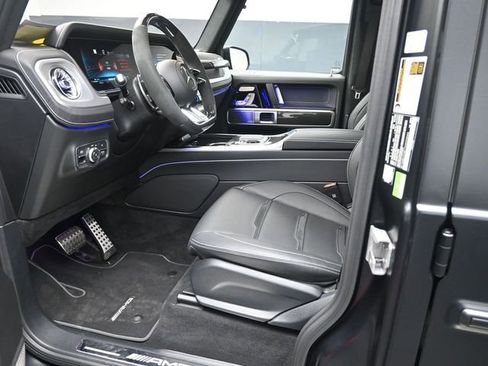 Used 2025 Mercedes-Benz G 63 AMG 4MATIC image 17