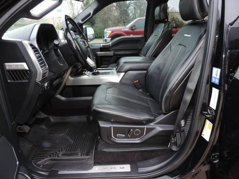 Used 2017 Ford F150 Platinum w/ Equipment Group 701A Luxury image 21