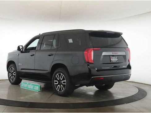 Used 2024 GMC Yukon AT4 w/ Technology Package image 8