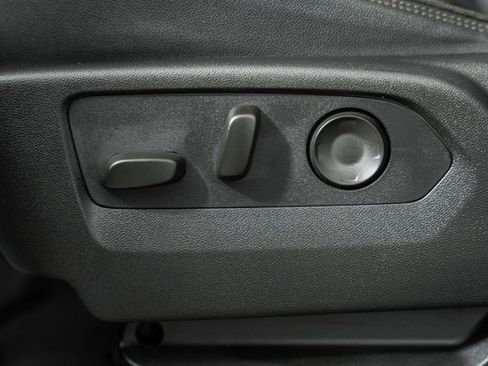 Used 2024 Chevrolet Tahoe High Country image 42