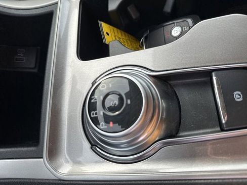 Certified 2024 Ford Edge SEL image 17