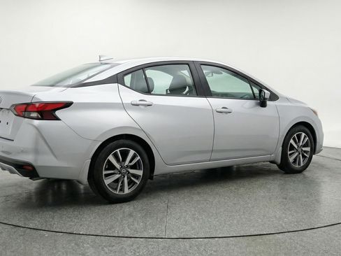 Used 2025 Nissan Versa SV FWD image 9