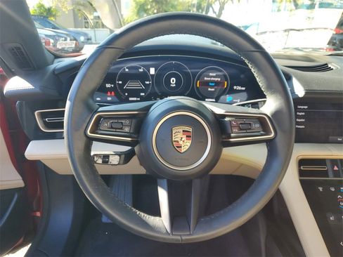 Used 2023 Porsche Taycan image 18