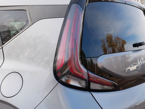 Certified 2024 Kia Soul LX w/ Option Group 015 image 17