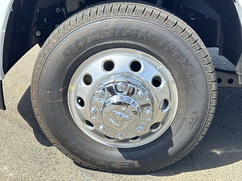 New 2026 RAM 3500 Limited AWD/4WD image 17